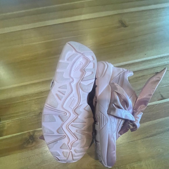 Puma X Fenty - Picture 2 of 4